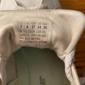 Women’s Sketcher shoes